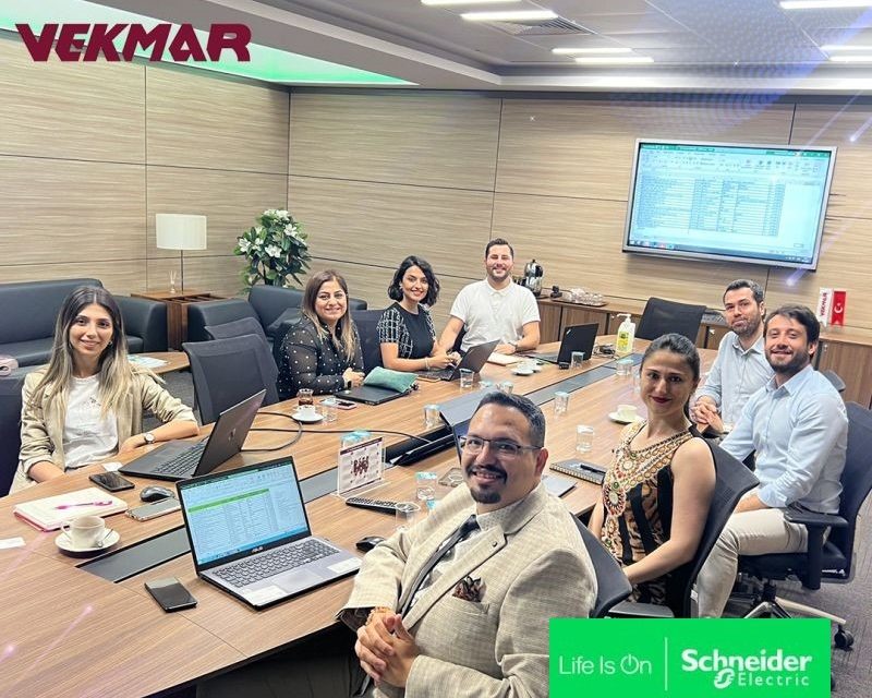Schneider Elektrik İle OEM Ve Alçak Gerilim Toplantısı